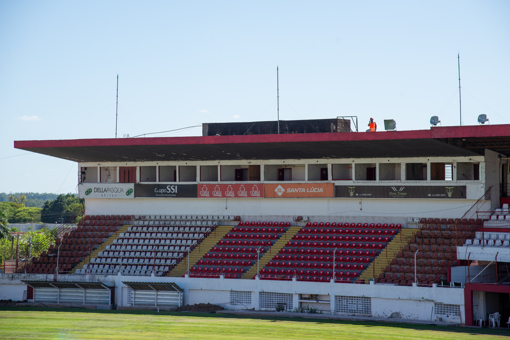 Entre gramado e iluminação: o que a Baixada terá de diferente no primeiro jogo do Inter-SM em casa no Gauchão?