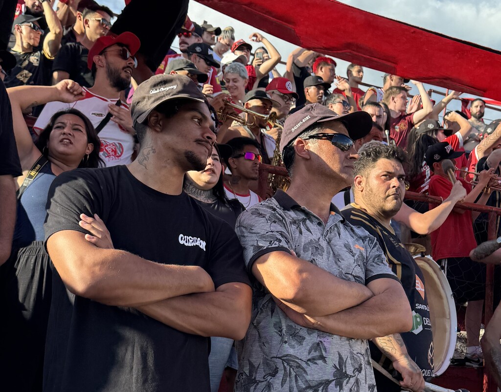 Teu Momento D+ leva pai e filho para viver experiência especial no jogo do Inter SM