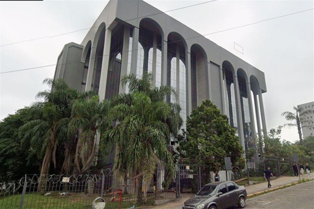 Presidente do Tribunal de Justiça realiza ato de entrega das novas instalações do Fórum de Santa Maria