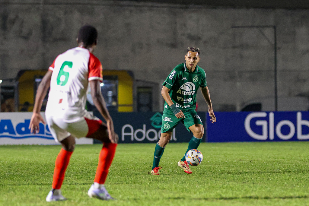 Inter-SM contrata o volante Almer Salas