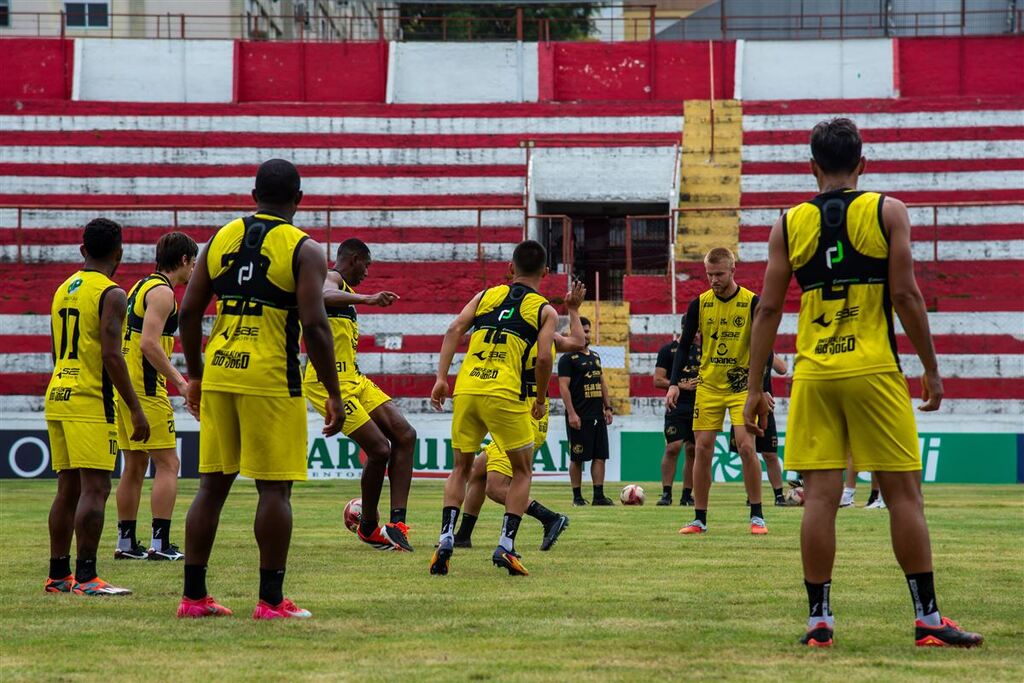 Inter-SM precisa vencer o Guarany de Bagé no Estrela D'Alva neste sábado