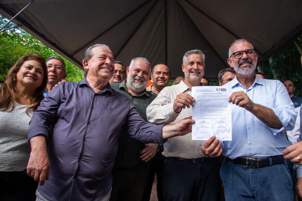 Após ordem de serviço, Estrada do Perau segue sem máquinas no trecho interditado e levanta questionamento de moradores; veja o que diz a prefeitura