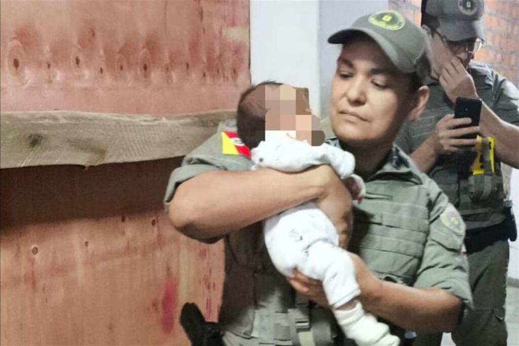 Bebê engasgada é salva pela Brigada Militar em Santa Maria