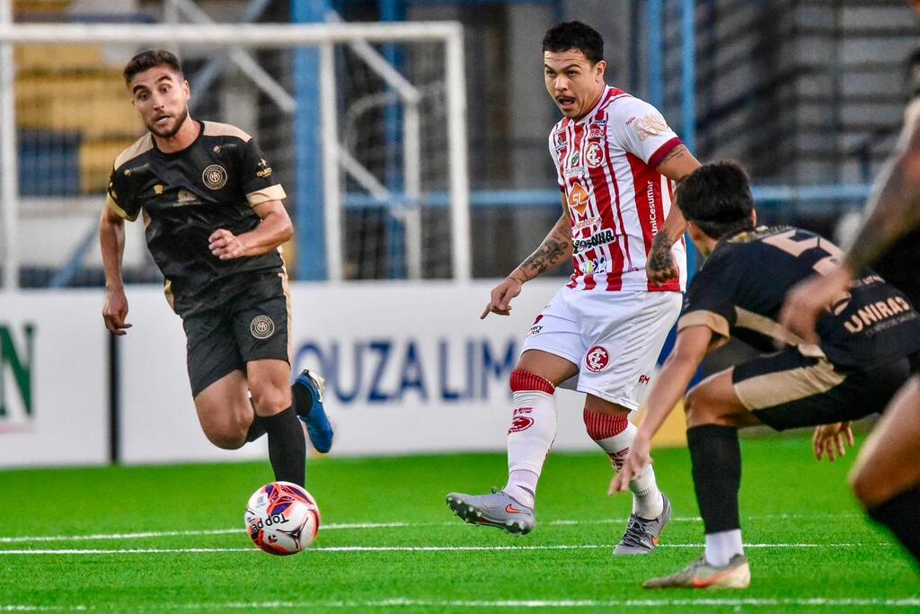 Inter-SM sofre gol nos acréscimos e deixa vitória escapar contra o Monsoon