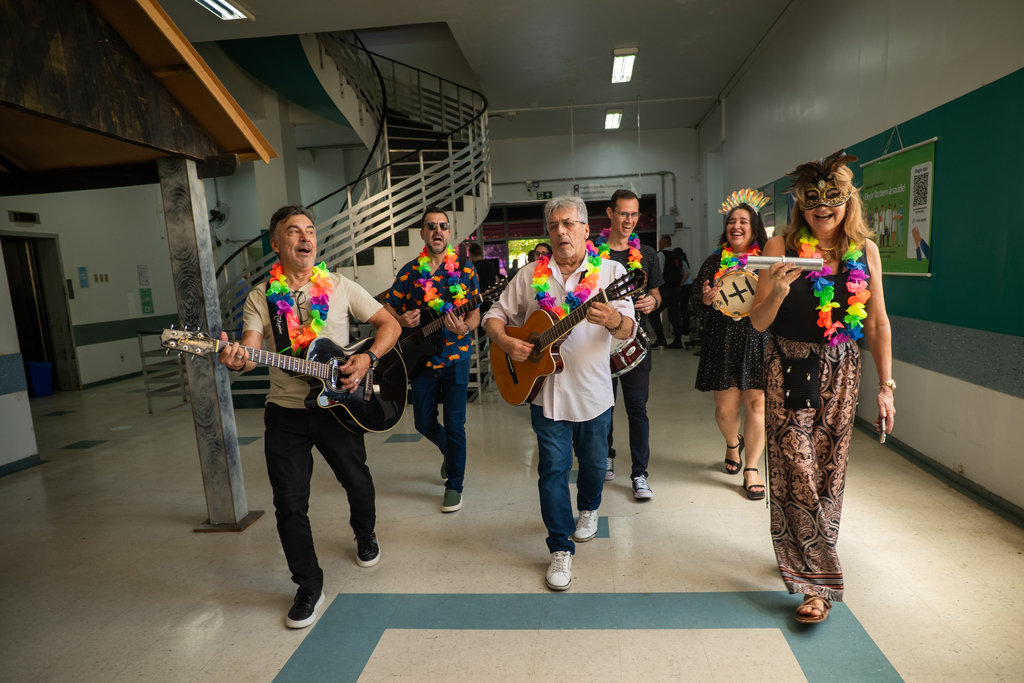 Projeto Vozes que Curam faz 1° Edição de Carnaval no Husm