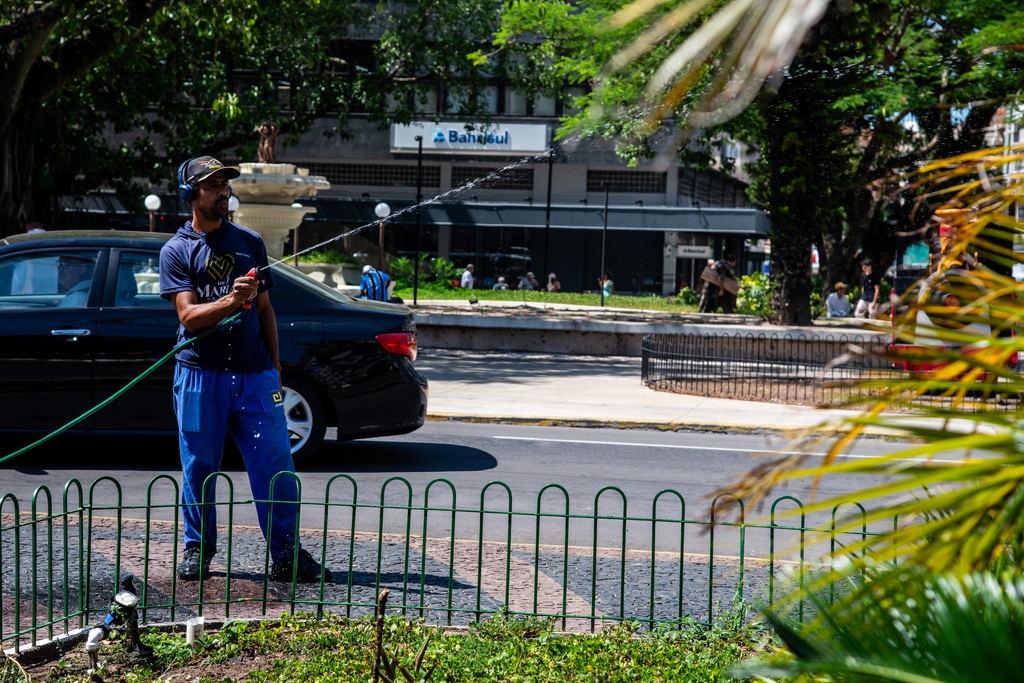 Previsão indica calor intenso e temporais isolados na região; sensação térmica chega a 38°C em Santa Maria