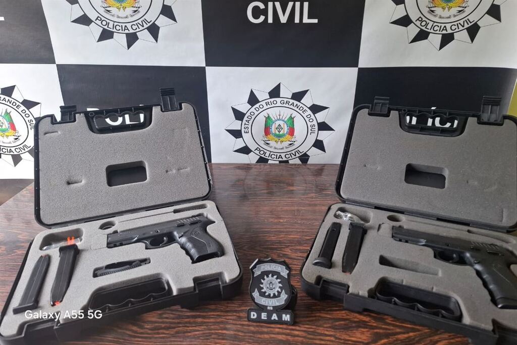 Duas pistolas são apreendidas durante Operação Carnaval Seguro em Santa Maria