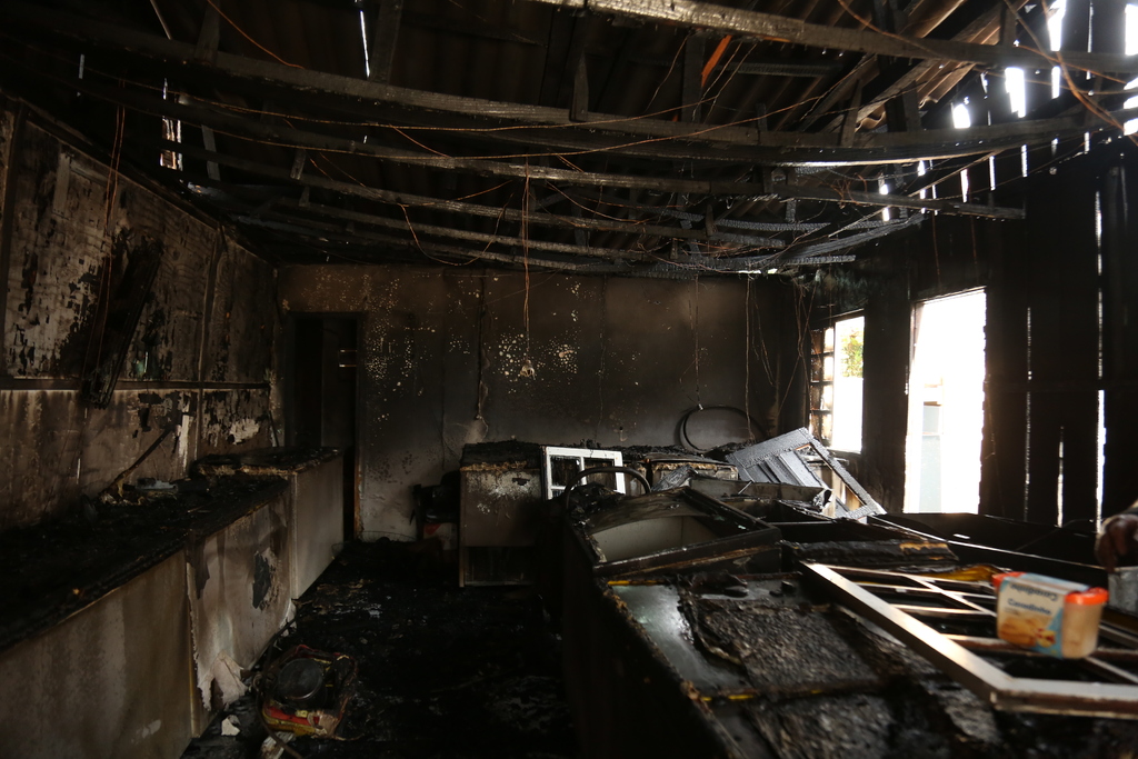 título imagem Campanha para reconstruir sorveteria destruída por incêndio em Santa Maria ultrapassa metade da meta em 24 horas; saiba como ajudar