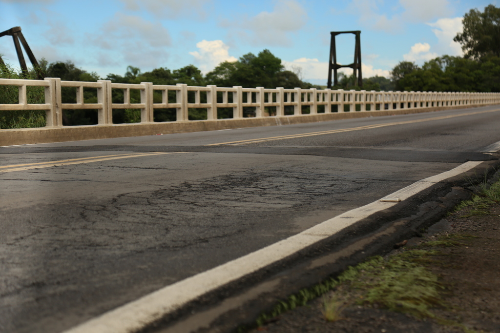Acidentes em pontes da BR-392 expõem riscos na rodovia