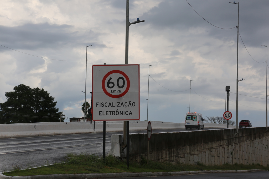 Em sete meses, radares no perímetro urbano da BR-287 somam 24 mil multas e registram uma infração a cada 11 minutos em Santa Maria