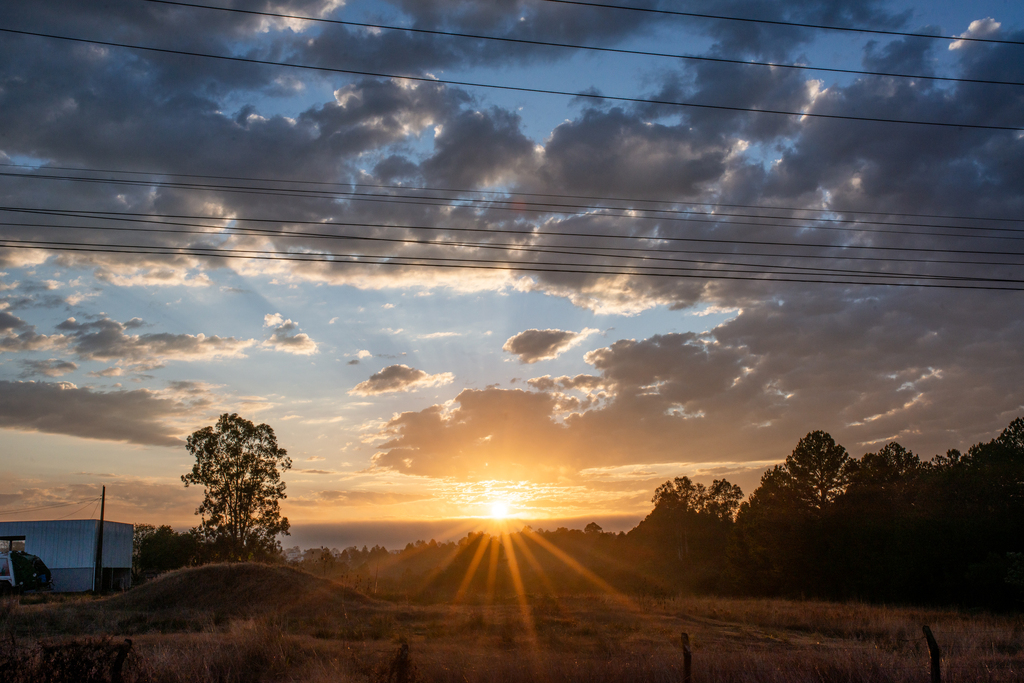 Apesar de amanhecer frio, quinta-feira terá tarde de sol e máxima próxima de 30°C em Santa Maria