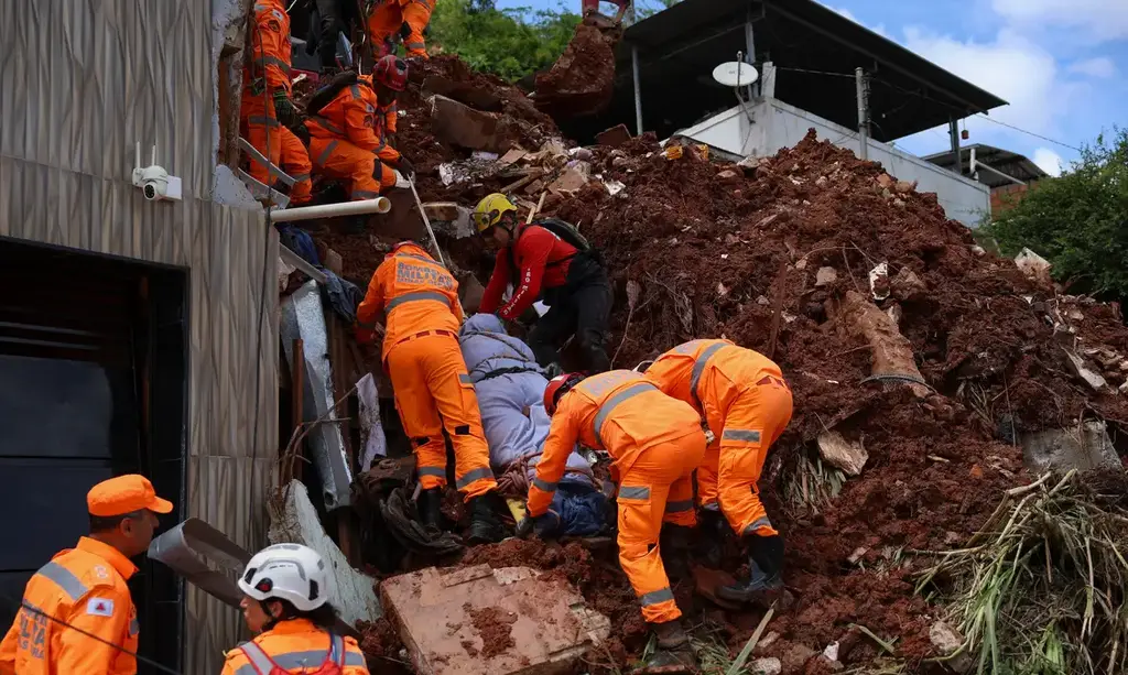 Chuvas em MG: Bombeiros contabilizam 47 mortes; 20 ainda estão desaparecidos