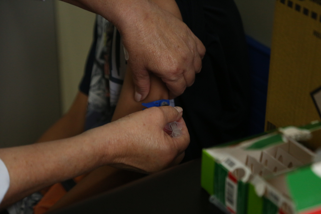 ESF Lídia terá turno estendido para vacinação contra a dengue nesta quarta-feira