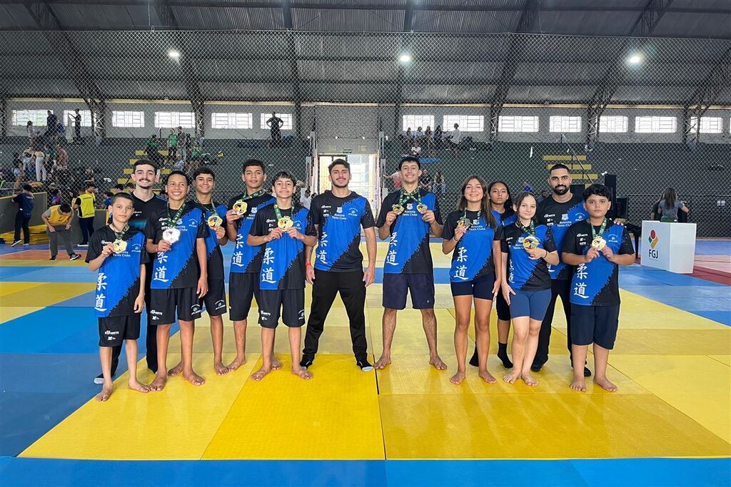 Judocas do Avenida Tênis Clube garantem 10 medalhas na Copa do Interior