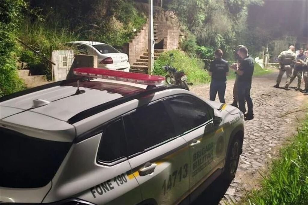 título imagem Mulher é morta a facadas pelo companheiro em Montenegro e Estado registra 21 feminicídios