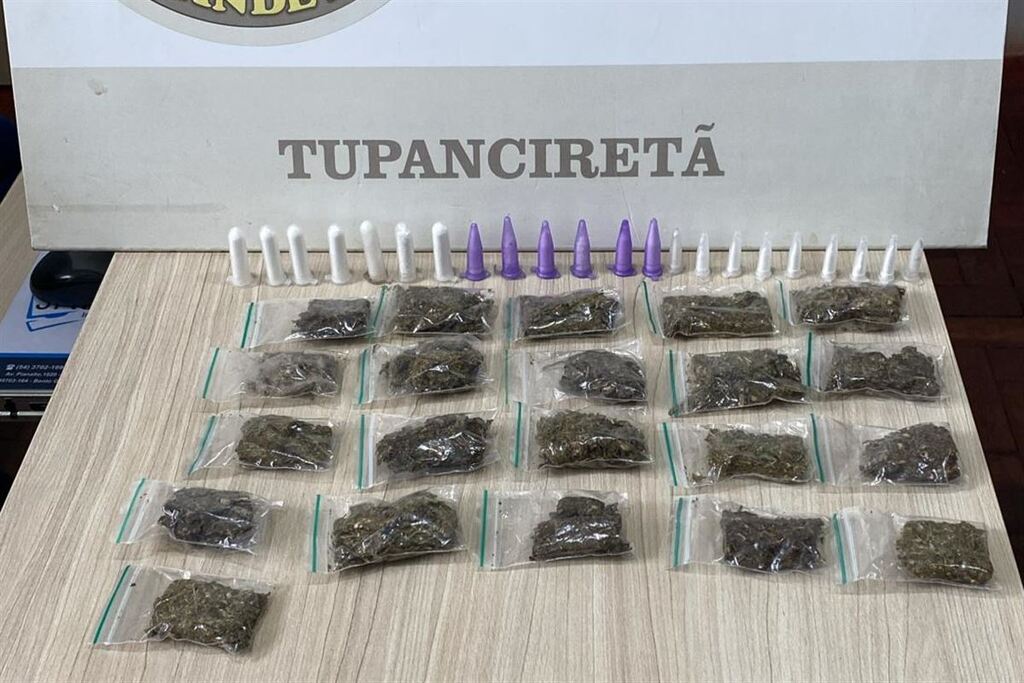 Jovem é preso com porções de maconha e cocaína em Tupanciretã