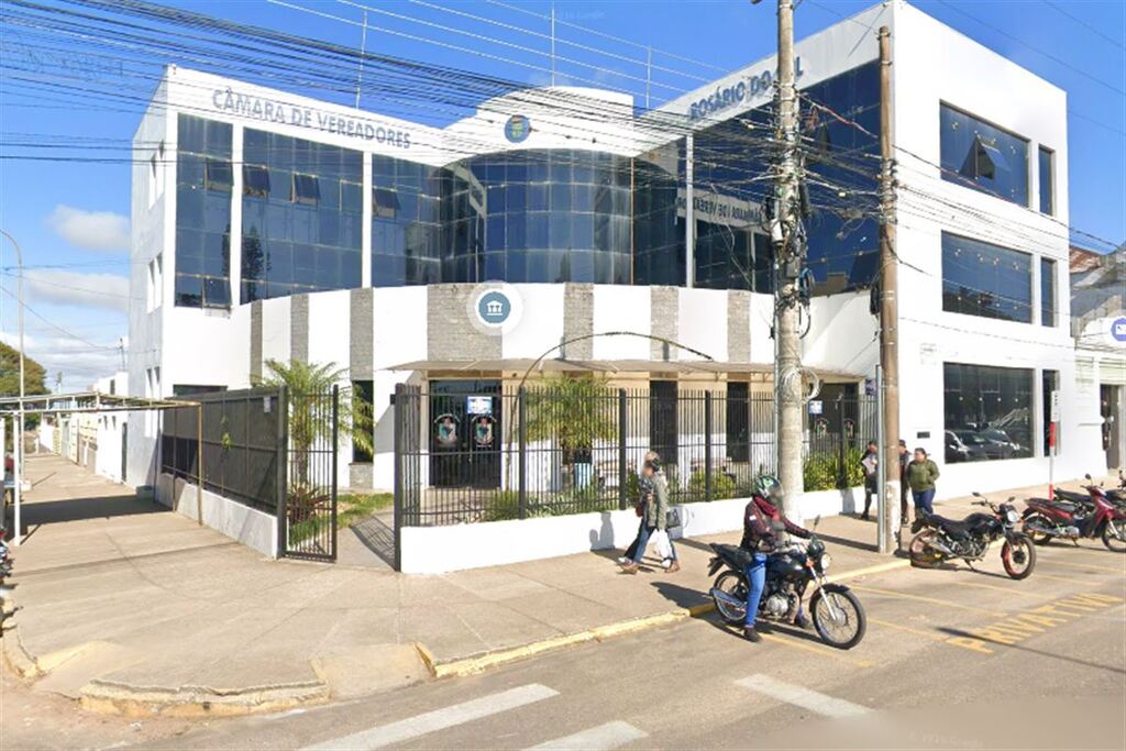 Assessor é preso por violar medida da Lei Maria da Penha e é exonerado de Câmara de Vereadores