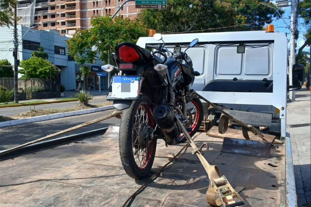 Homem é preso com motocicleta furtada no centro de Santa Maria