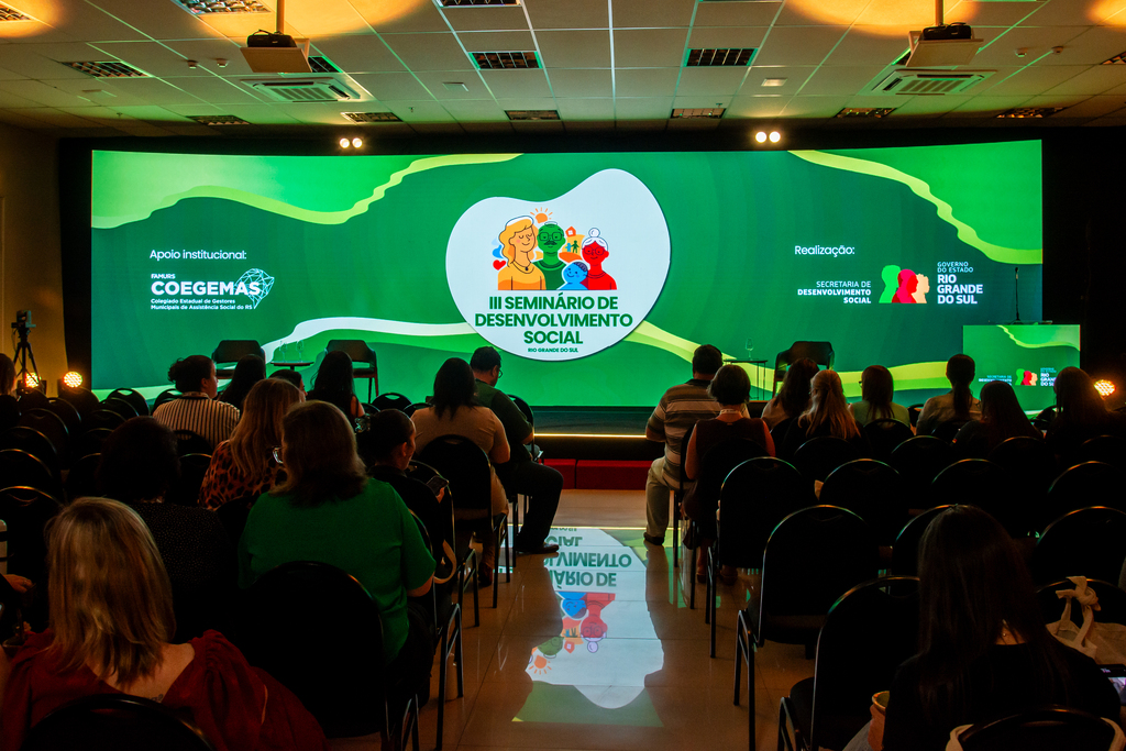 Com 1,9 mil participantes, seminário debate futuro da assistência social em Restinga Sêca