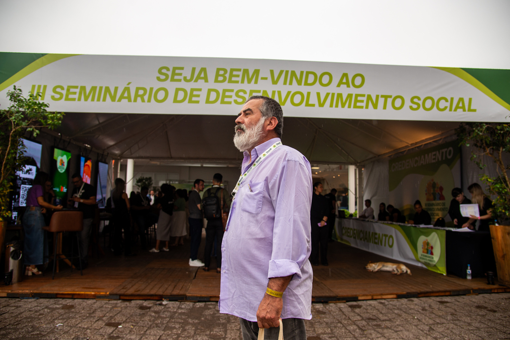 Foto: Vinicius Becker (Diário) - Após período em situação de rua, Luiz Carlos Gonçalves de Oliveira passou por tratamento e hoje reside em uma casa de passagem em Santa Maria.