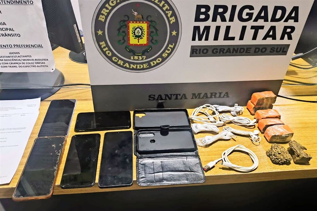 Homem é preso enquanto suspeitos tentam arremessar drogas para dentro da Penitenciária Estadual de Santa Maria