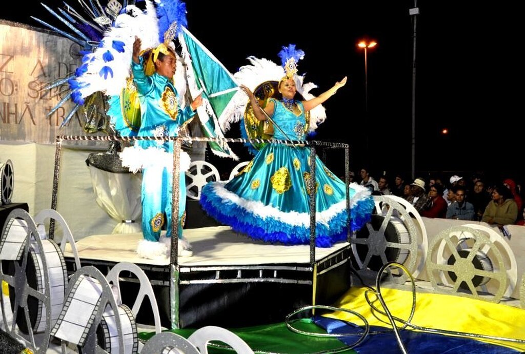 Foto: PMSM - Em 2011, Escola sagrou-se campeã do Carnaval com homenagem a Sérgio Assis Brasil