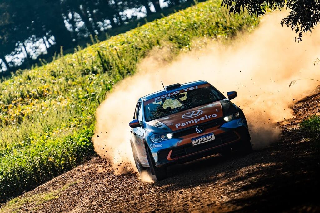 Pampeiro Rally tem imprevistos e não completa prova em Erechim