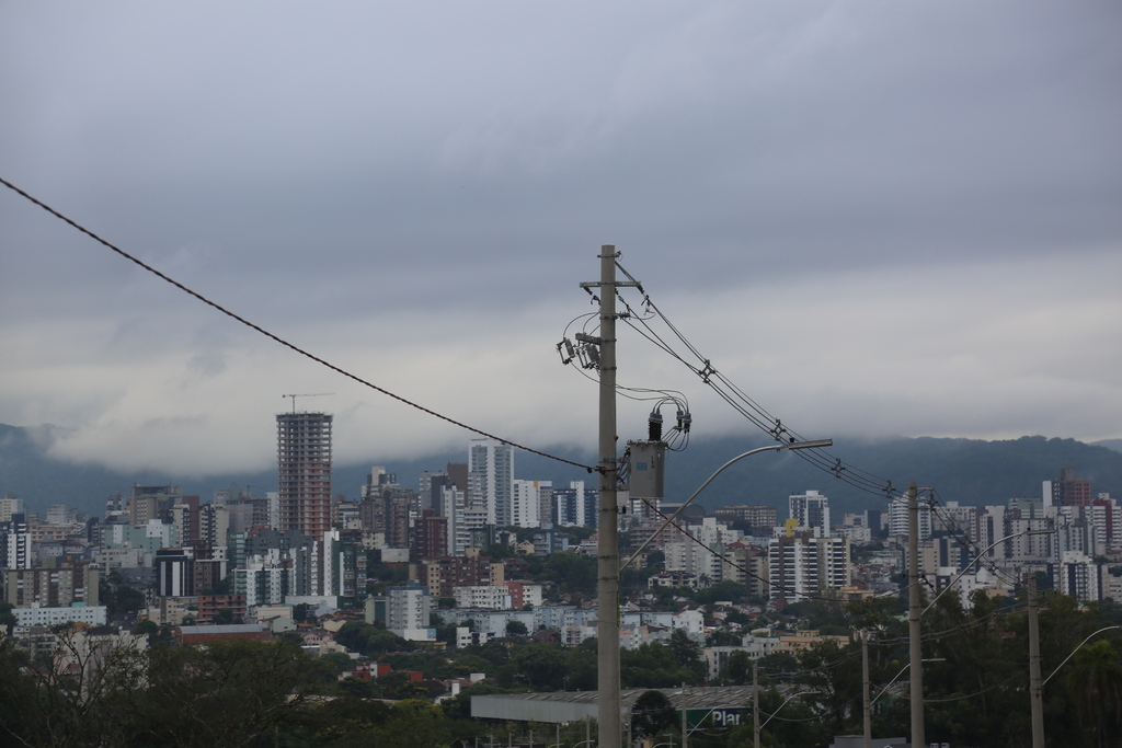 Com máxima de 25ºC, quarta-feira começa nublada e com pancadas leves de chuva em Santa Maria