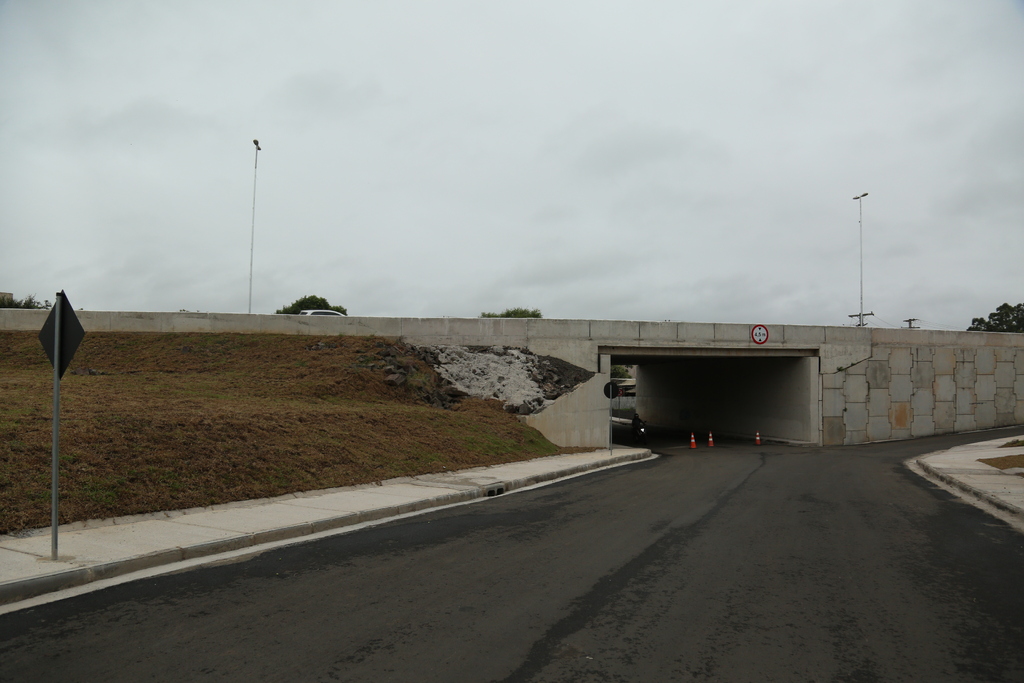 Passagem inferior da Urlândia entra na fase final e rua próxima receberá asfalto; saiba qual é e quando será entregue