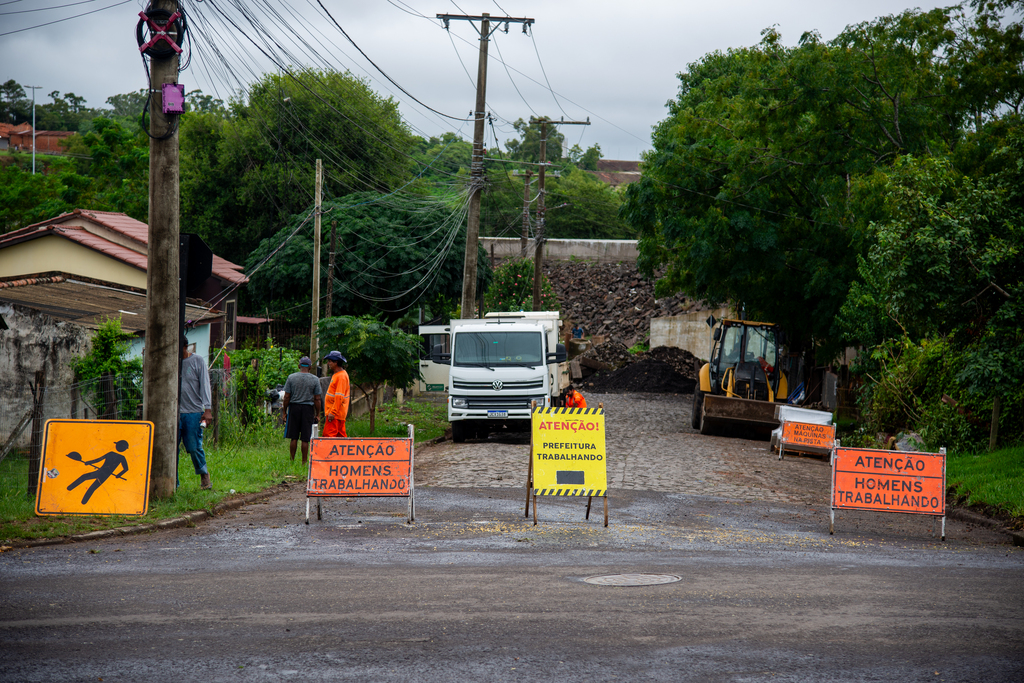 Passagem inferior da Urlândia entra na fase final e rua próxima receberá asfalto; saiba qual é e quando será entregue