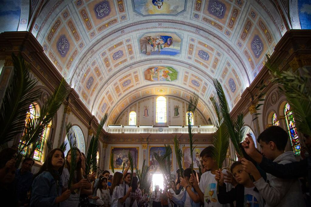 Domingo de Ramos abre a Semana Santa e convida fiéis à reflexão; veja a programação em Santa Maria e região