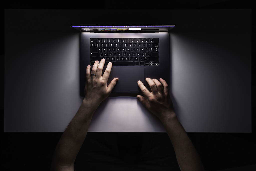 título imagem Justiça condena homem a pagar R$ 25 mil por divulgar imagens íntimas de ex-namorada