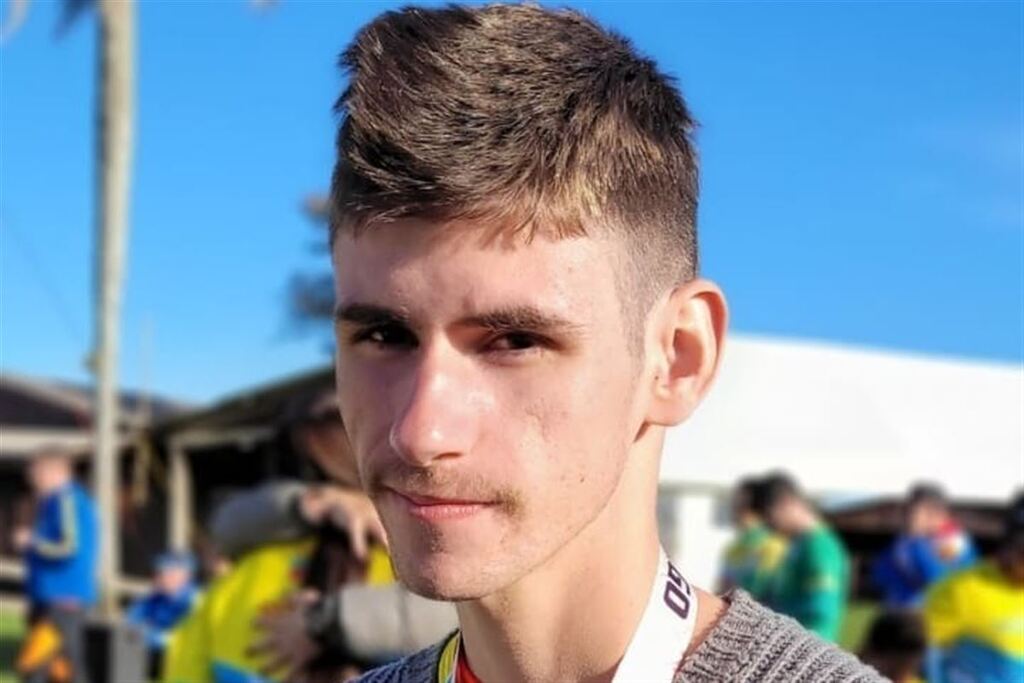 Motociclista que morreu em acidente no centro de Santa Maria é sepultado