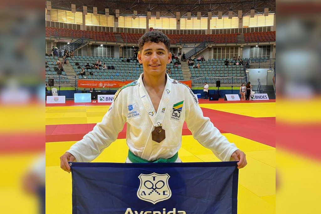 título imagem Judoca Cristian Campos conquista bronze no Campeonato Brasileiro Regional