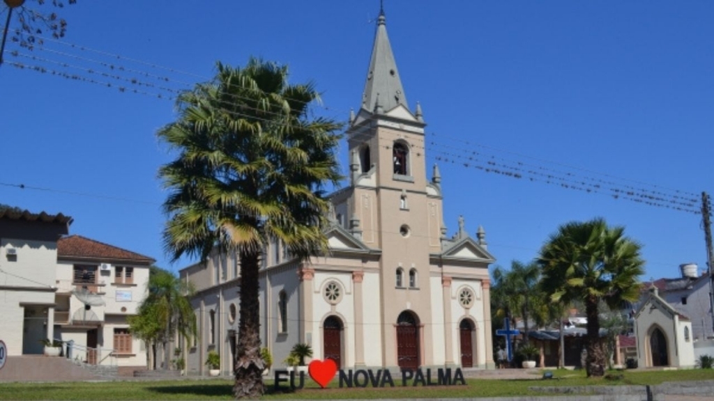 Galeria de imagens: Igreja Matriz Santíssima Trindade, em Nova Palma