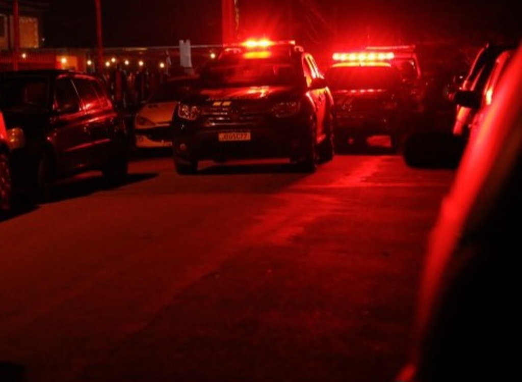 título imagem Prefeitura fiscaliza bares e distribuidoras de bebidas durante o feriado e realiza seis autuações em Santa Maria