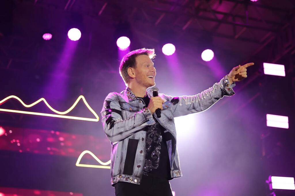 título imagem Praça lotada e noite histórica: show de Michel Teló marca o aniversário de 180 anos de São Gabriel
