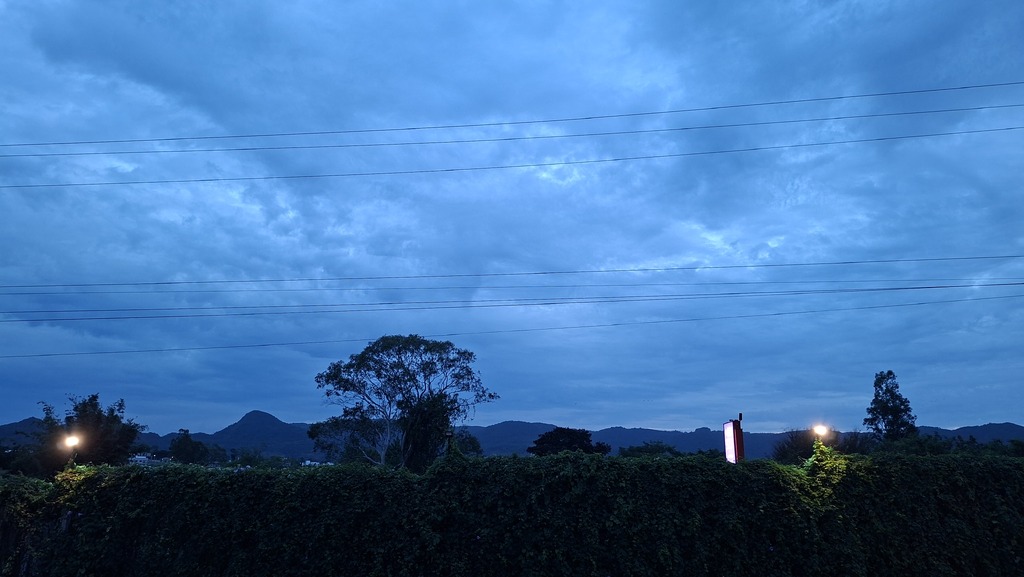 Foto: Arthur Camponogara (Diário) - Segunda-feira amanheceu com forte nebulosidade