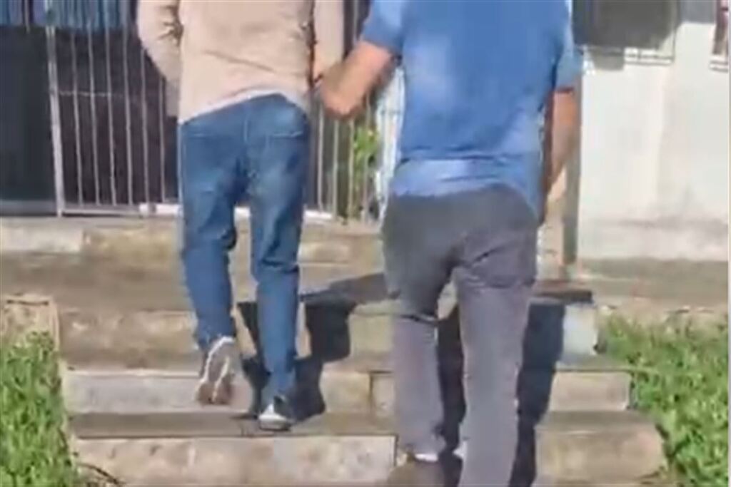 Polícia Civil prende homem condenado a mais de 22 anos por estupro de vulnerável em São Sepé