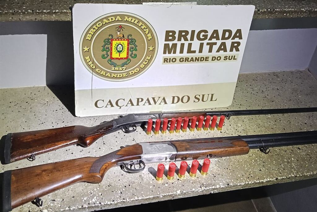 título imagem Dupla é presa com armas e munições no interior de Caçapava do Sul