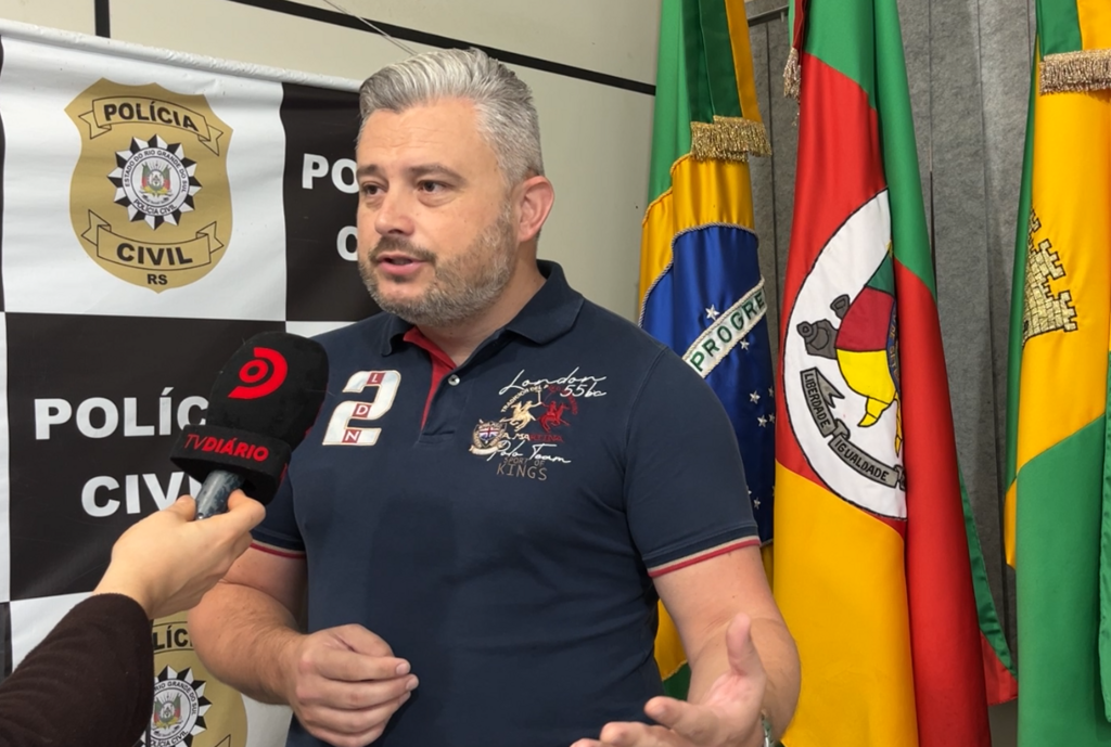 Foto: Vitória Parise (Diário) - Delegado Daniel Severo investiga o crime