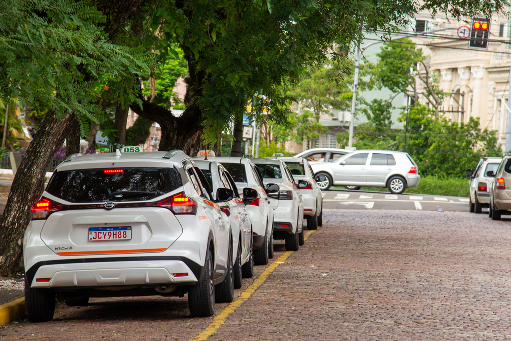 “A época boa do táxi acabou”: Santa Maria perde em média 50 taxistas por ano