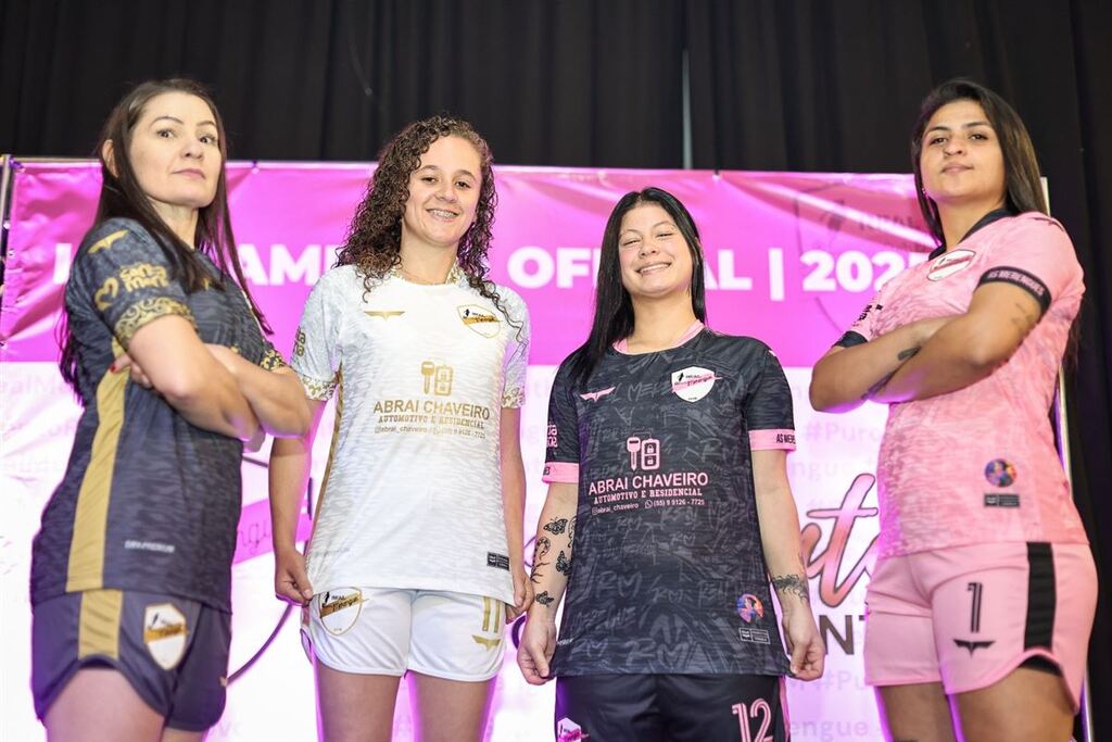 Foto: Gabriel Haesbaert (Minha Foto Em Jogo) - Na temporada passada, equipe também apresentou camisetas no Shopping Praça Nova