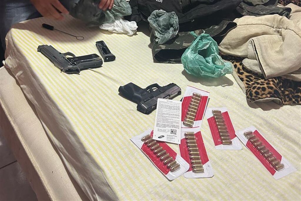 Grupo que expulsava moradores de casa e usava locais como ponto de tráfico é alvo de operação em Santa Maria
