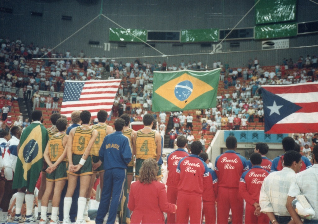 Oscar Schmidt: relembre a trajetória do maior jogador da história do basquete brasileiro