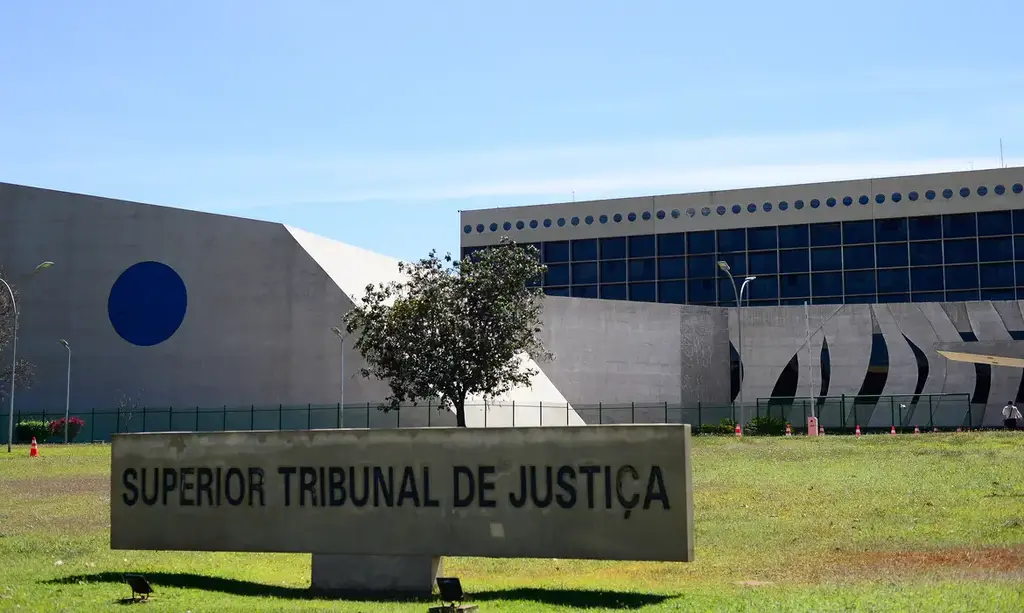 Após habeas corpus, nova decisão da Justiça mantém prisão preventiva de MC Ryan SP e MC Poze