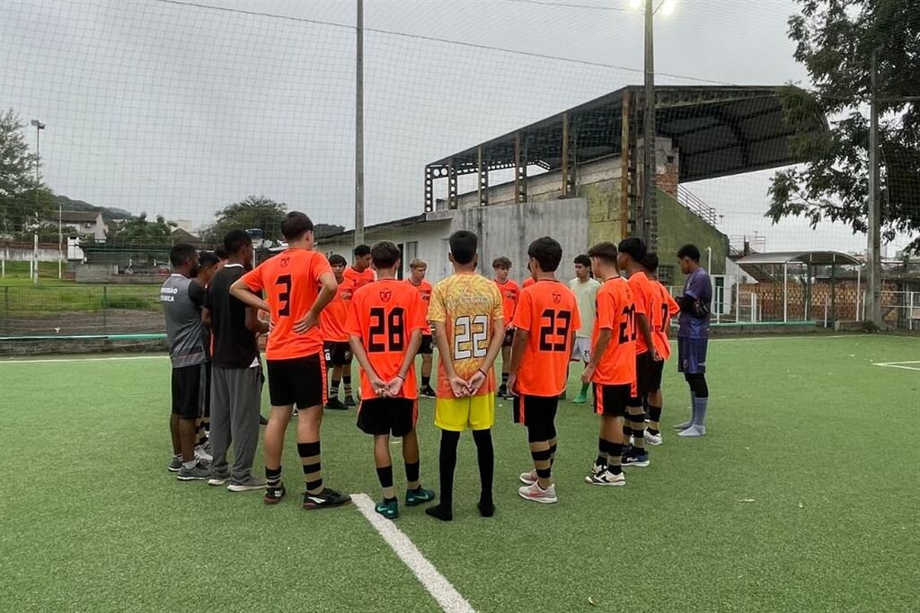 título imagem Riograndense conhece caminho na primeira fase do Gauchão Sub-15