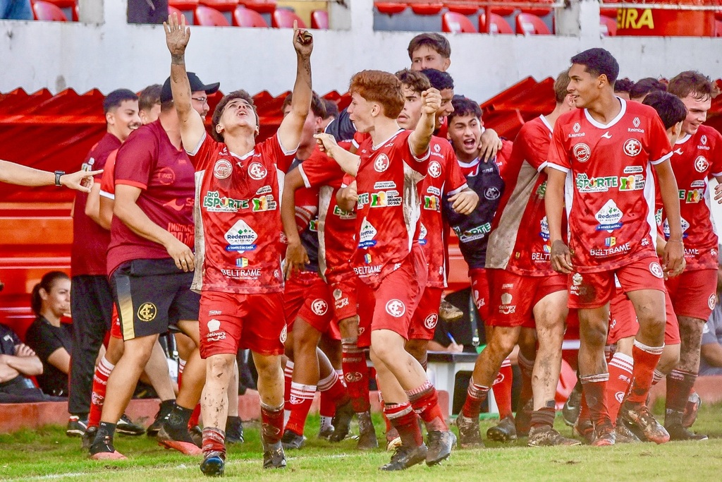 Inter-SM empata em casa, garante classificação e terá Inter pela frente nas quartas do Gauchão Sub-17