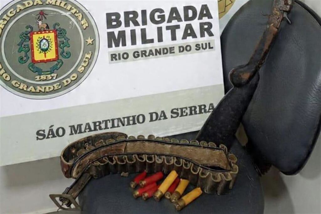 Idoso investigado por ameaça é preso com arma e munições no interior de São Martinho da Serra