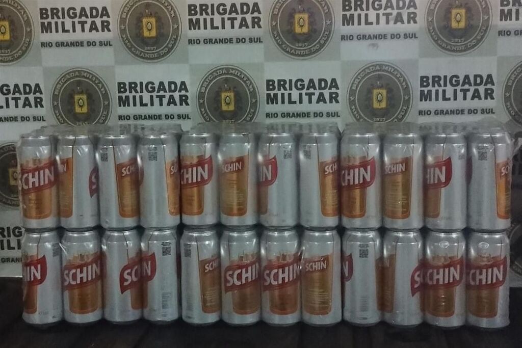 Homem é preso após furtar seis fardos de cerveja em município da região
